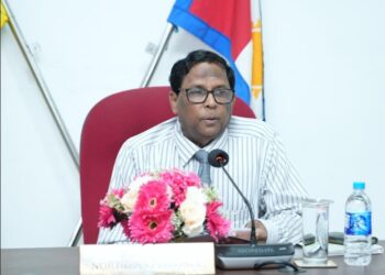 அபிவிருத்தி திட்டங்களின் தரத்தினை அதிகாரிகள் உறுதிப்படுத்த வேண்டும்