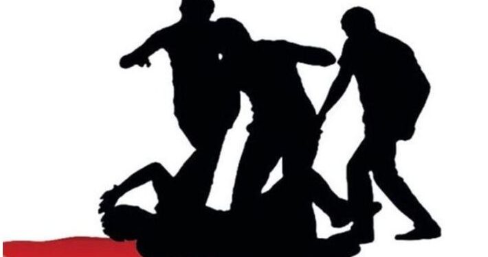 கடனாளியை நாய்க் கூண்டில் அடைத்து சித்திரவதை!