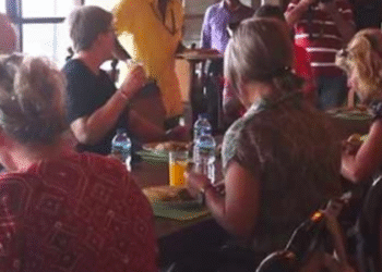 சுற்றுலாப் பயணிகளுக்கு இலவசமாக உணவு வழங்கும் திட்டம்!