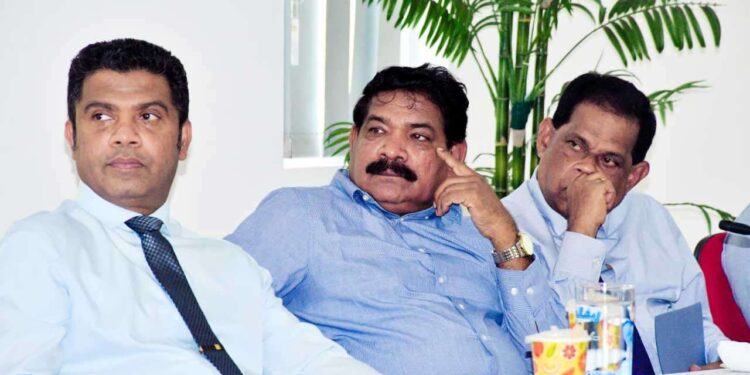 தெல்லிப்பளை ஆதார வைத்தியசாலையை ஆராய்ந்த அமைச்சர்கள்!