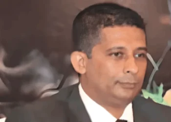 மாரடைப்பு காரணமாக சுரேஷ் சலே தேசிய வைத்தியசாலையில்