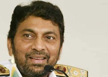 முன்னாள் கடற்படைத் தளபதி வசந்த கரணாகொட கைது