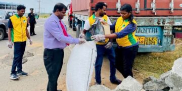நாவற்குழி சமூகச் சுத்திகரிப்பு முயற்சியில் SCJ தன்னார்வலர் குழு..