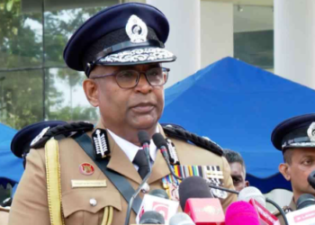 பொலிஸ் சேவைக்கு 10,000 புதிய உத்தியோகத்தர்கள்
