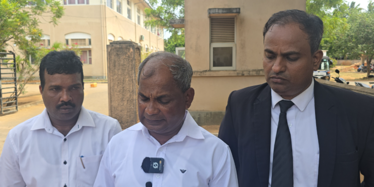 தையிட்டி பவானி வீதியை மிக விரைவில் மீட்போம் – வலி.வடக்கு தவிசாளர் நீதிமன்ற முன்றலில் உறுதி