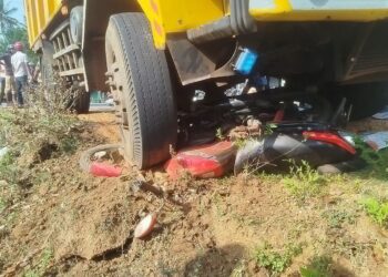 கிளிநொச்சியில் டிப்பர் விபத்து – இளைஞன் படுகாயம்