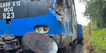 ரயிலை மீள் தடமேற்றும் பணிகள் ஆரம்பம்!