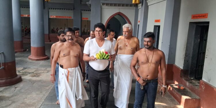 யாழில் ஆலய வழிபாட்டில் ஈடுபட்ட அமைச்சர் வசந்த சமரசிங்க!