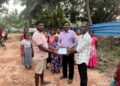 வீதிகளைச் சீரமைக்குமாறு புதுக்குடியிருப்பு மக்கள் ரவிகரன் எம்.பியிடம் கோரிக்கை!