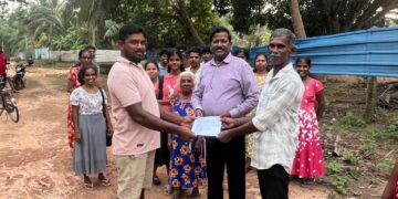 வீதிகளைச் சீரமைக்குமாறு புதுக்குடியிருப்பு மக்கள் ரவிகரன் எம்.பியிடம் கோரிக்கை!