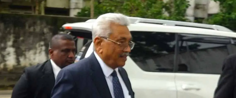 கோட்டாபய ராஜபக்ஷ நீதிமன்றத்துக்கு வருகை